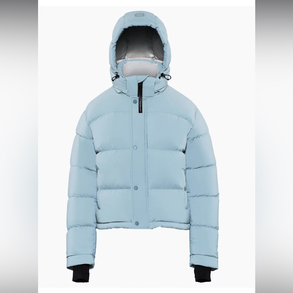 The Super Puff™ Shorty French Hi-Vis reflective goose puffer jacket Aritzia